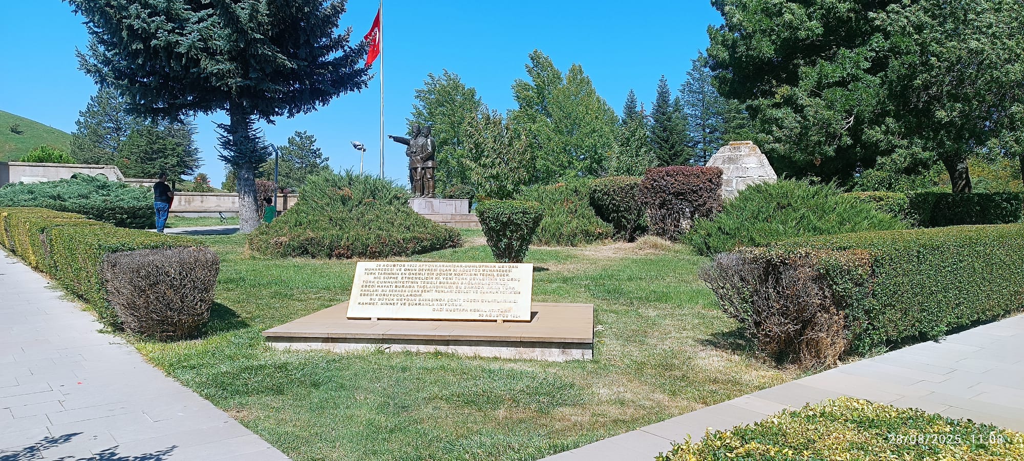 PHOTO-2025-08-28-11-23-54 (3).jpg